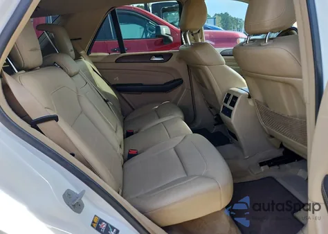 2015 Mercedes-Benz Ml 350 z USA, uszkodzony, nr VIN 4JGDA5JB6FA556582